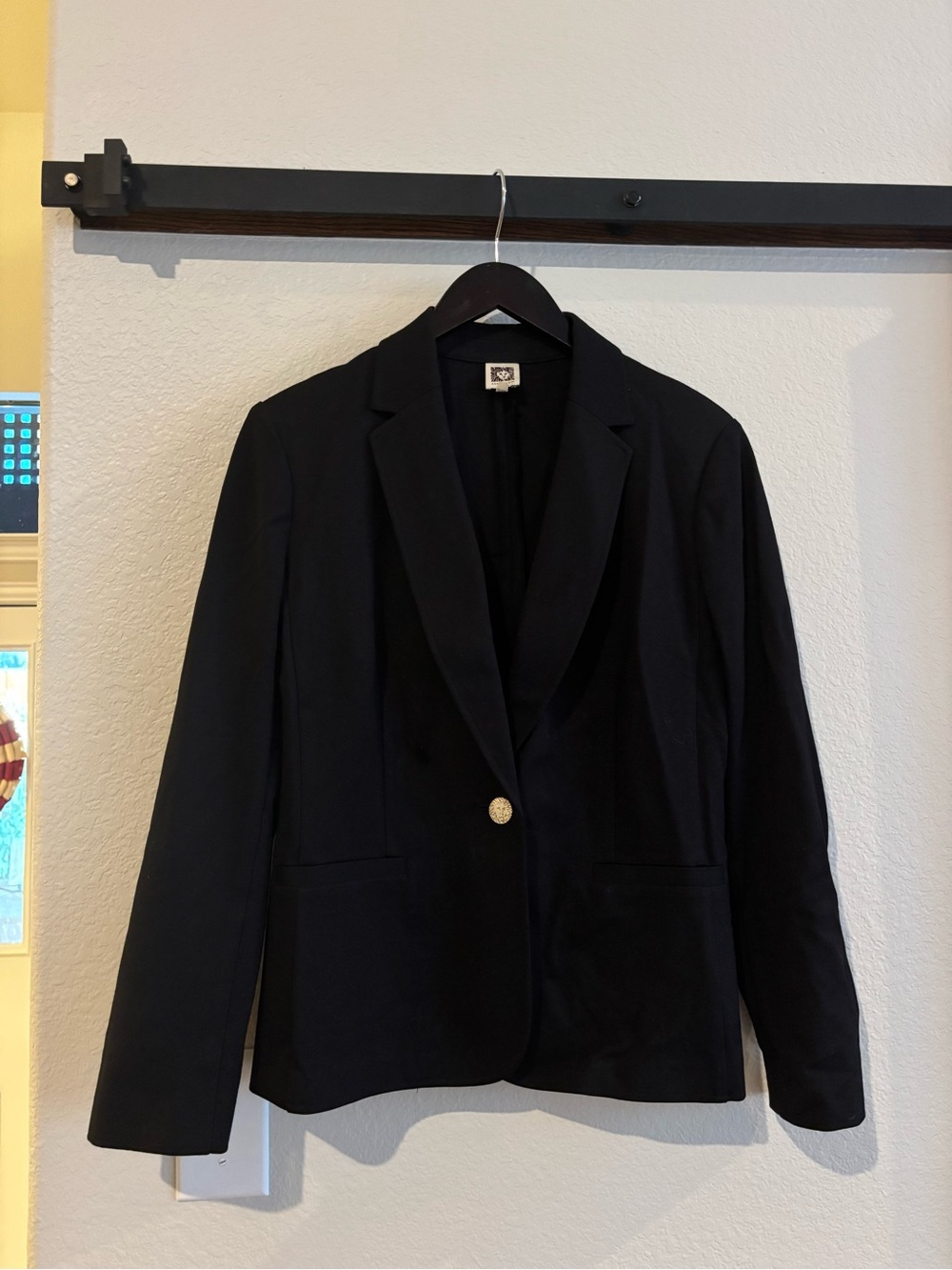 ❗️FINAL❗️Anne Klein Black Ponte Single-Button Blazer with Gold Button Medium